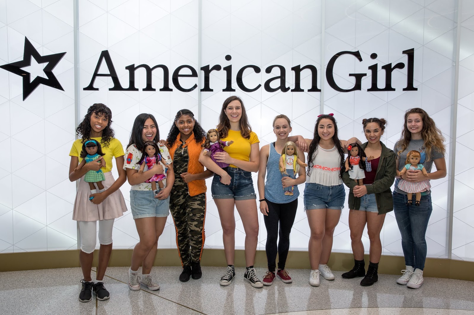 Chiil Mama Review World Premiere Of American Girl Live At North Shore Center In Skokie