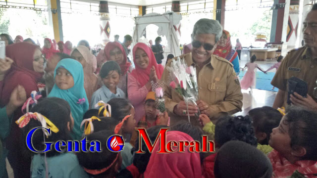 Bupati Lamteng Harapkan Guru Perkenalkan Permainan Anak Tradisional  