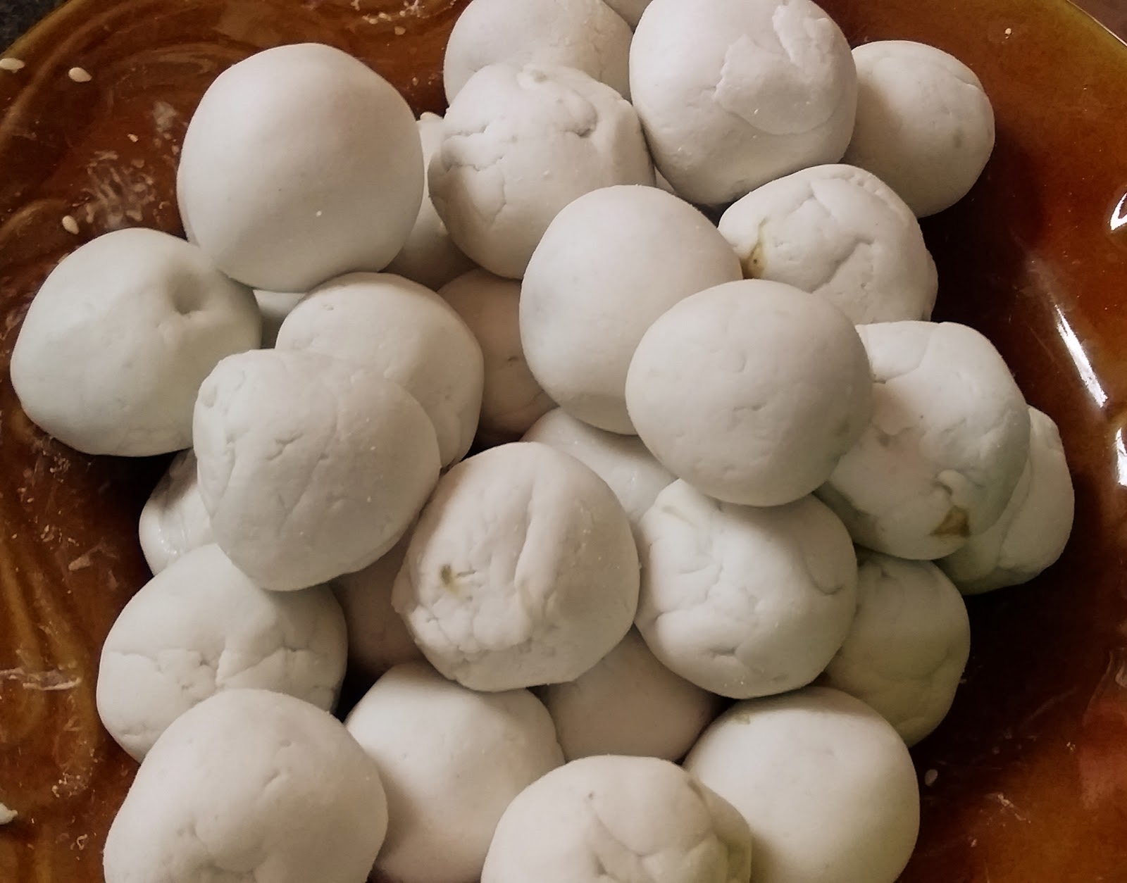 RESEP ONDE ONDE BUGIS DAN CARA MEMBUATNYA visual data 3