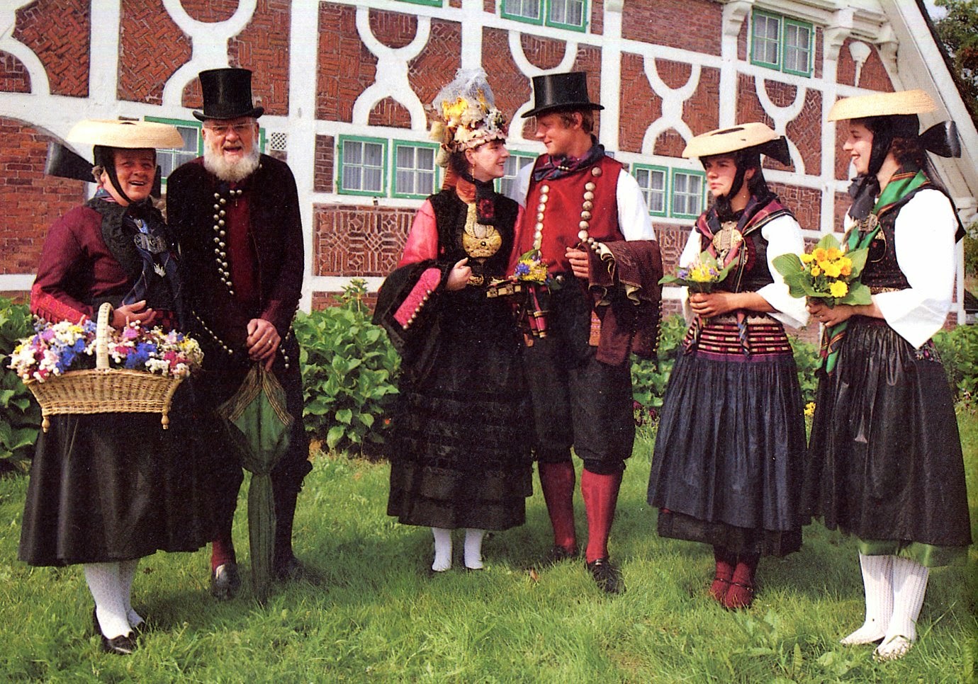 German People In Spain Wearing Traditional Costumes Of Their Country ...