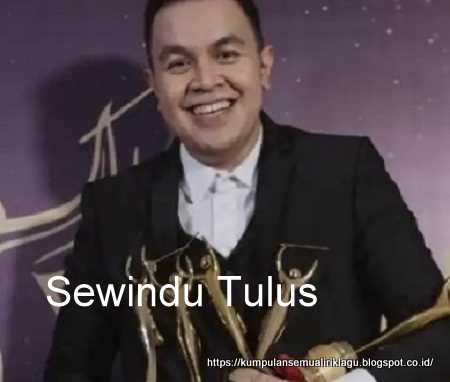 Lirik Lagu Sewindu - Tulus | Lirik Lagu Populer