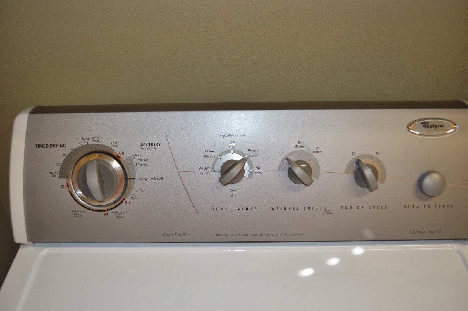 Moving Sale Whirlpool Gold Washer & Dryer 425