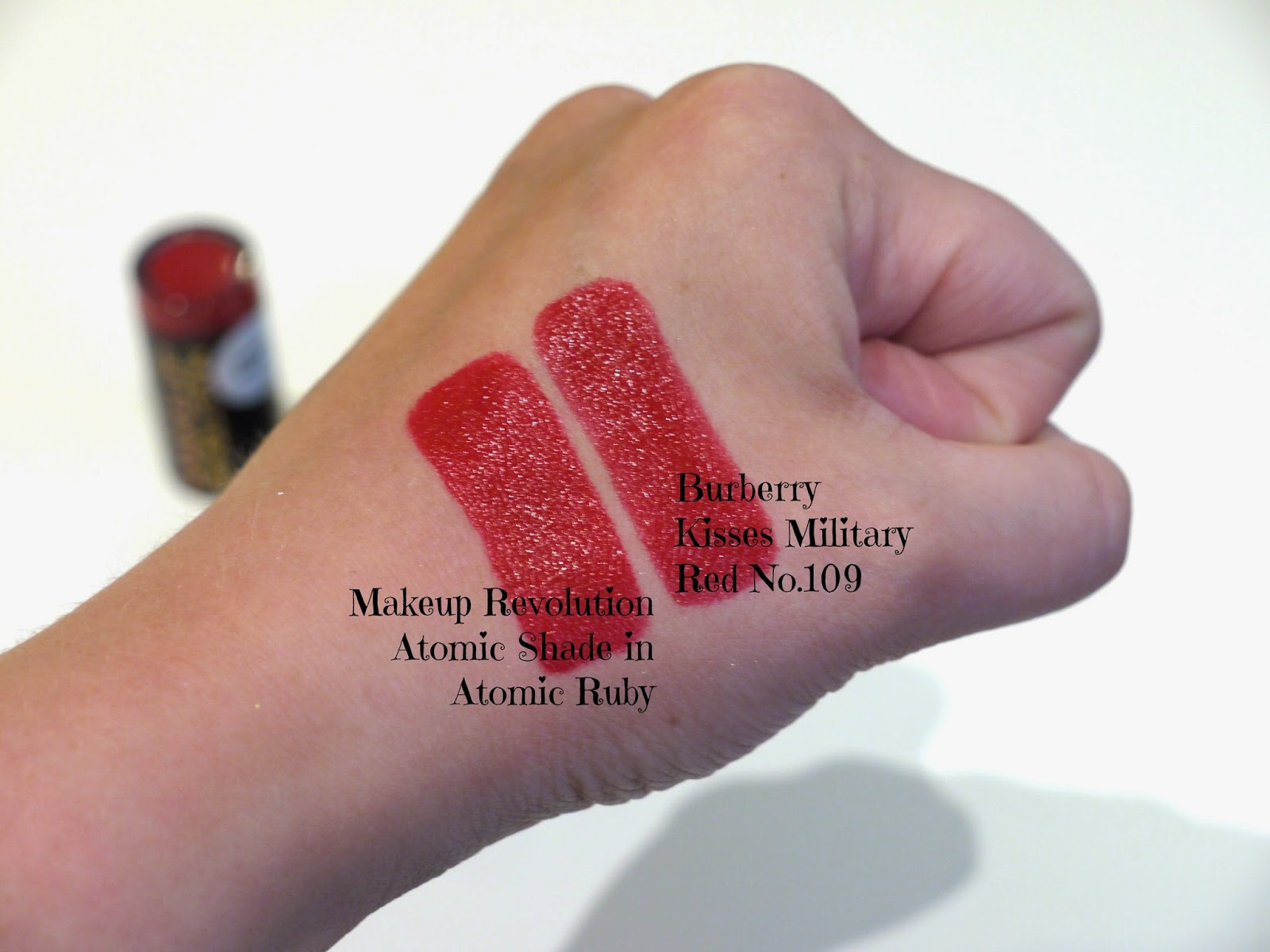 burberry 109 military red