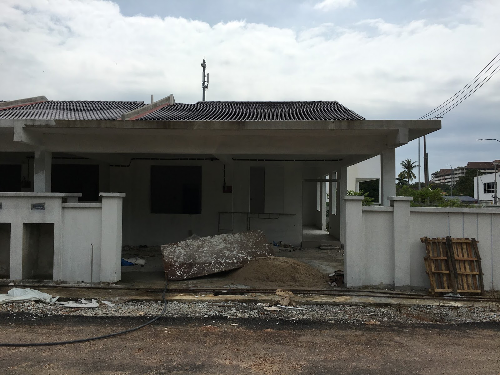 Rumah Peranginan Persekutuan Port Dickson  PENJEJAK BAYANGAN Rumah