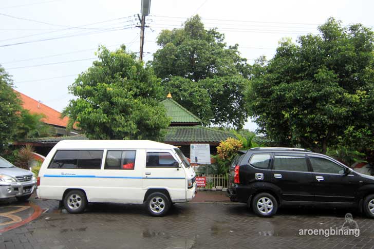 makam maulana malik ibrahim gresik