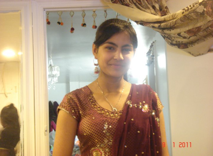 Wallpapers Pakistani Local Desi Young Teen Girls Person