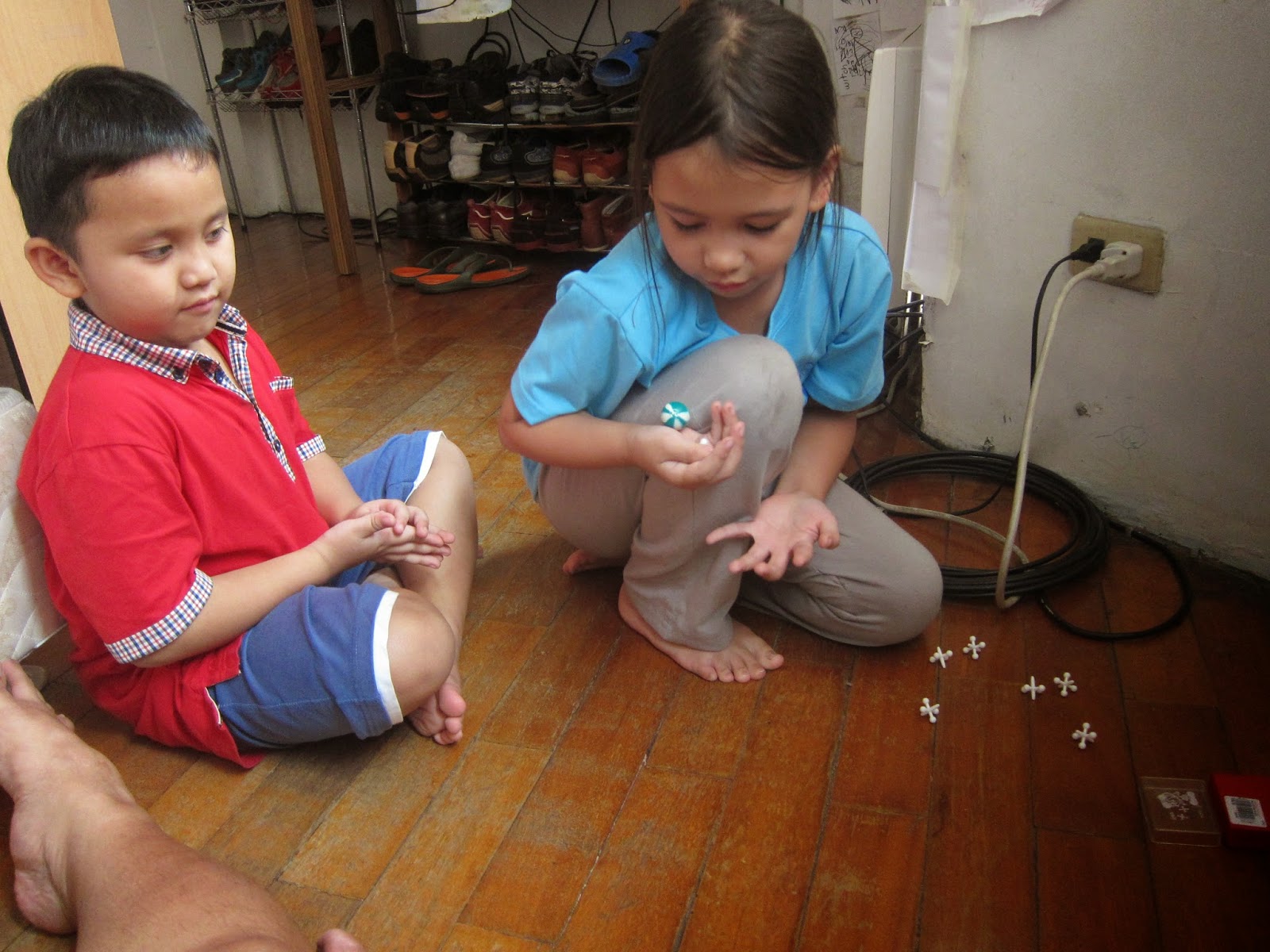 Pilipinas Je T'aime Revisiting Playing the Jackstones!