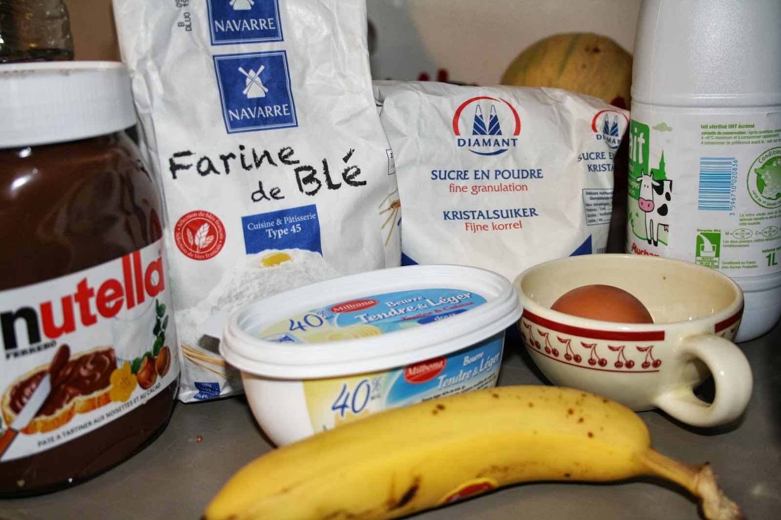 La Sorciere Du Placard Le Gouter Express Mug Cake Nutella Banane Et Smoothie Banane Peche