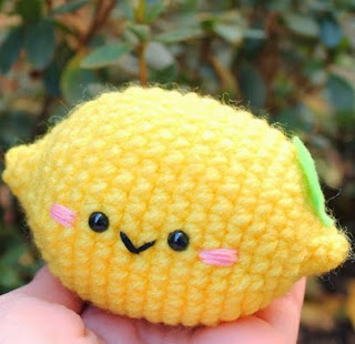 http://amigurumifood.blogspot.com.es/2013/12/lemon-cute-amigurumi-free-pattern.html