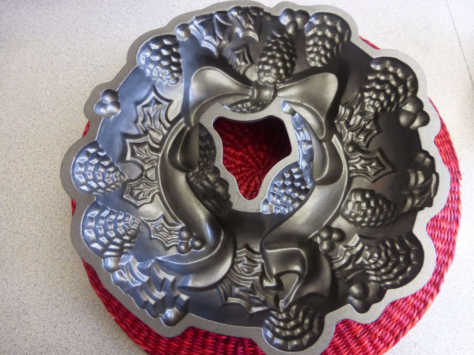 Daily happiness Nordic Ware Holiday Bundt Pans