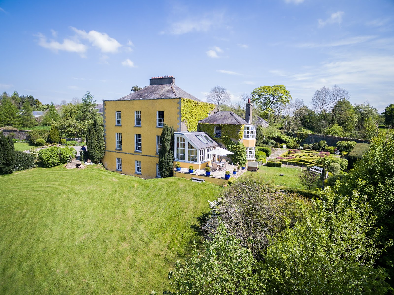 Jordan Town & Country Estate Agents PRESS RELEASE GRIESEMOUNT HOUSE, BALLITORE, CO. KILDARE