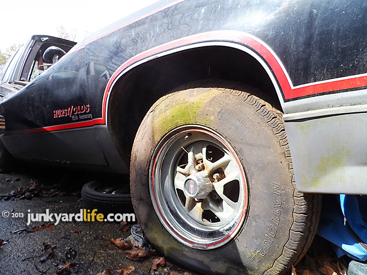 Junkyard Life: Classic Cars, Muscle Cars, Barn finds, Hot rods and part ...