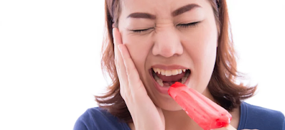 7 Cara Mengatasi Gigi Ngilu yang Dapat Anda Terapkan