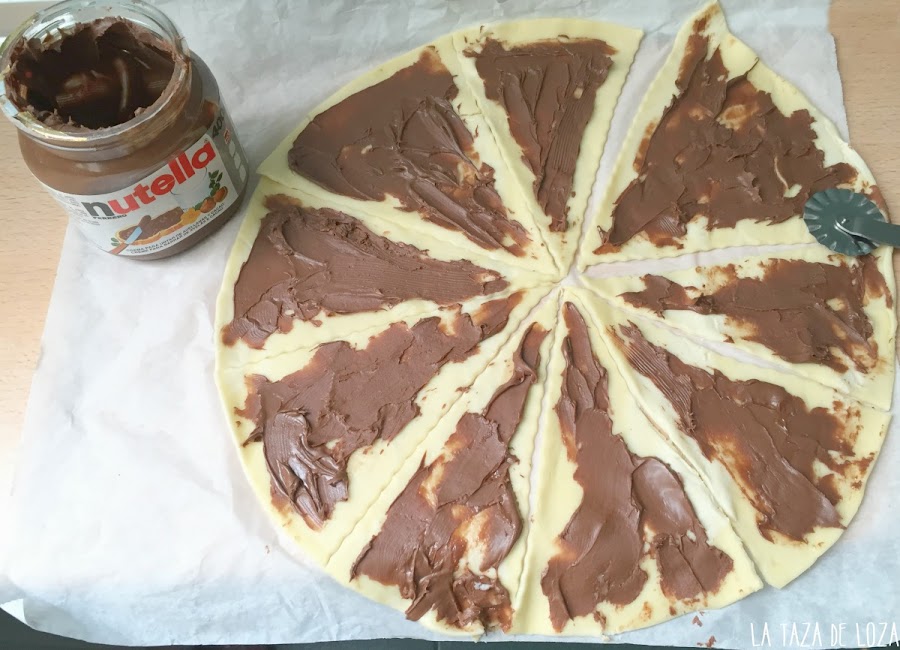 cuernos-rellenos-de-Nutella