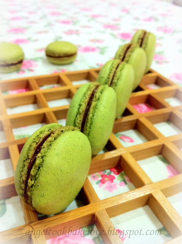 Cook Bake Love My Maiden Macaron Attempt Matcha Macaron cook-bake-love-my-maiden-macaron-attempt-matcha-macaron