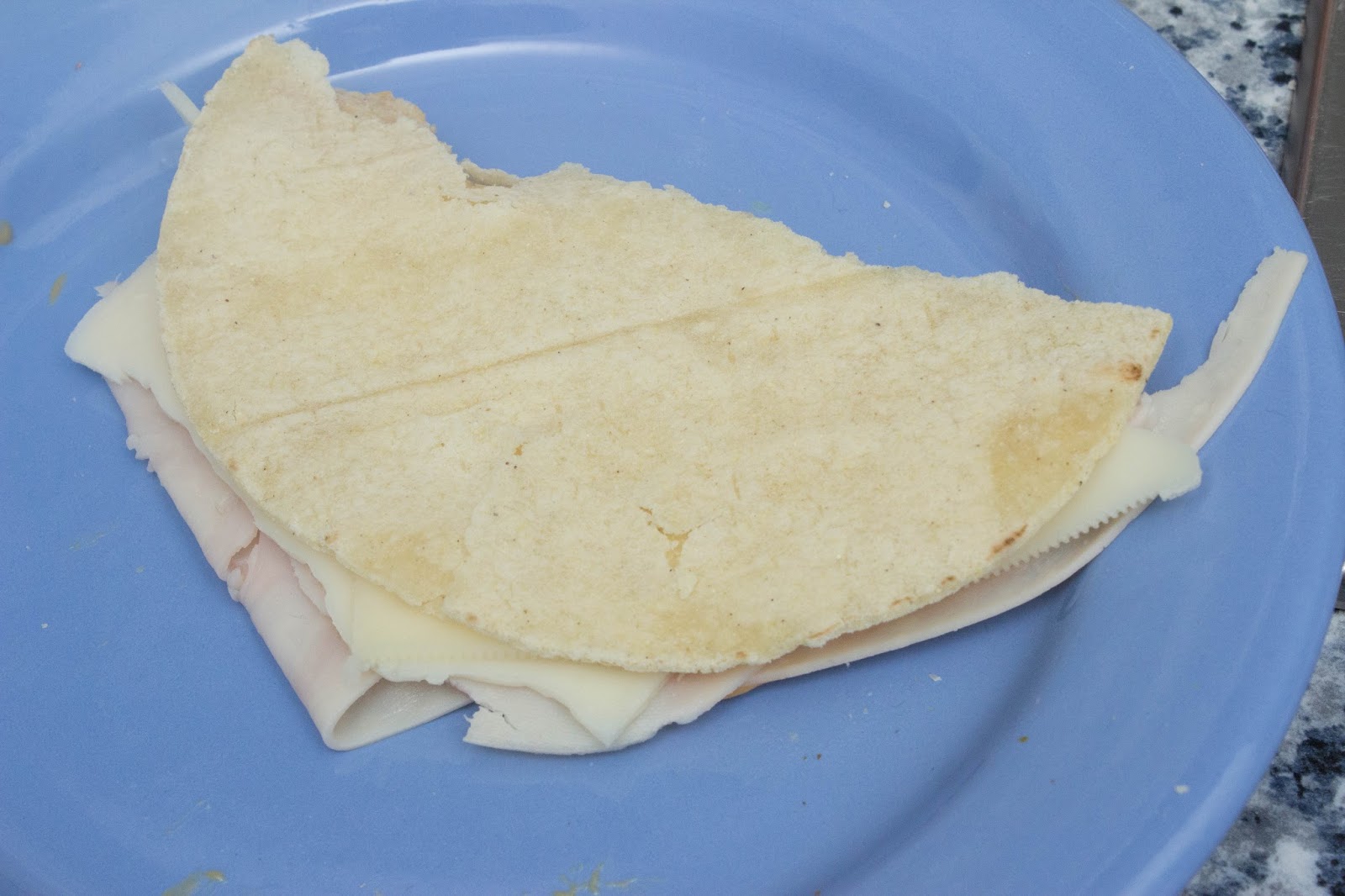 Quesadillas de quesos con pavo y jamón serrano sin gluten El Baúl de