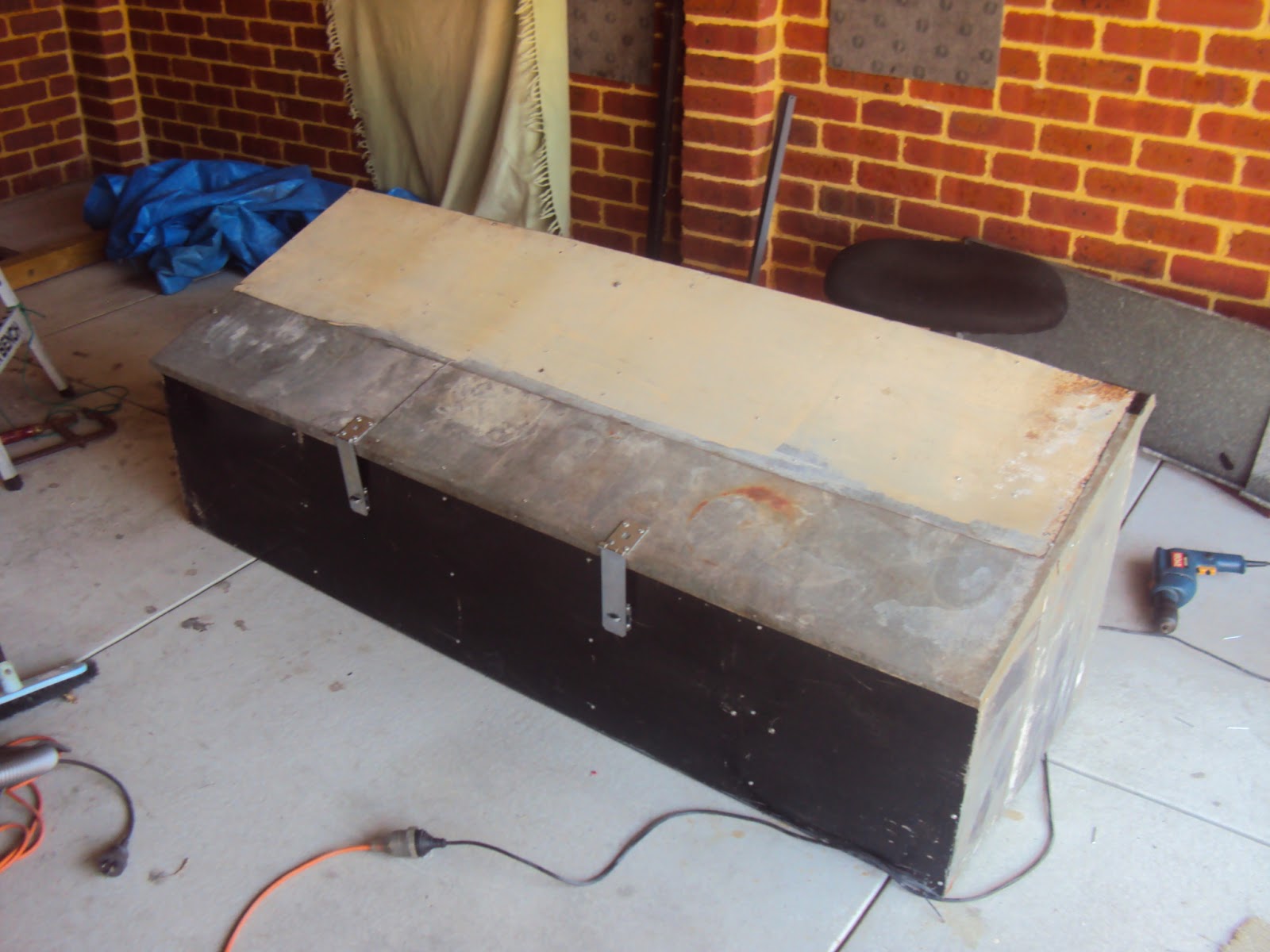caravan refit tool box for new draw bar