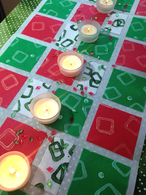 paint-stamped no-sew christmas table runner lisa fulmer
