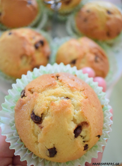muffins with choco chips