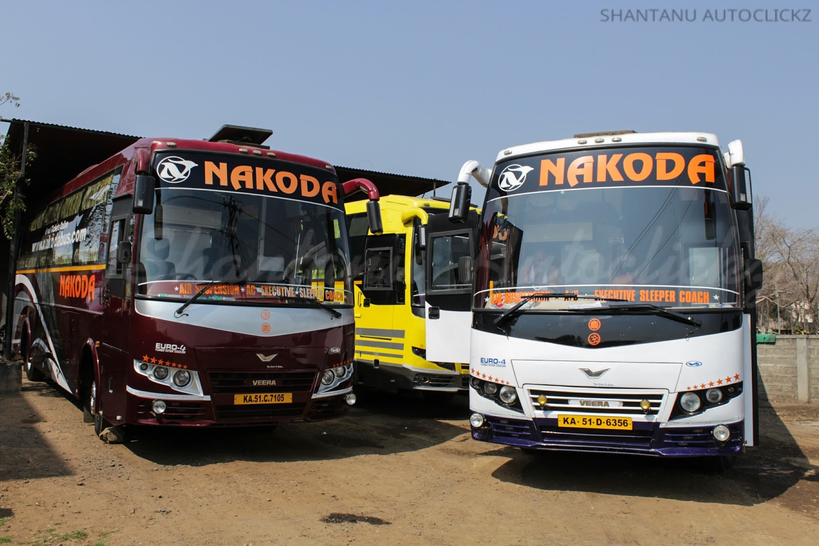 Shantanu Autoclickz Nakoda Travels Ashok Leyland Veera V5 AC Sleeper