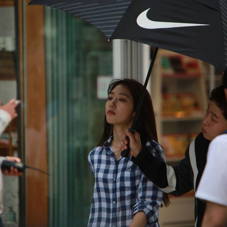 Fan hao huc voi teaser 'Doctors' sieu dep, sieu ngot cua Park Shin Hye - Anh 17