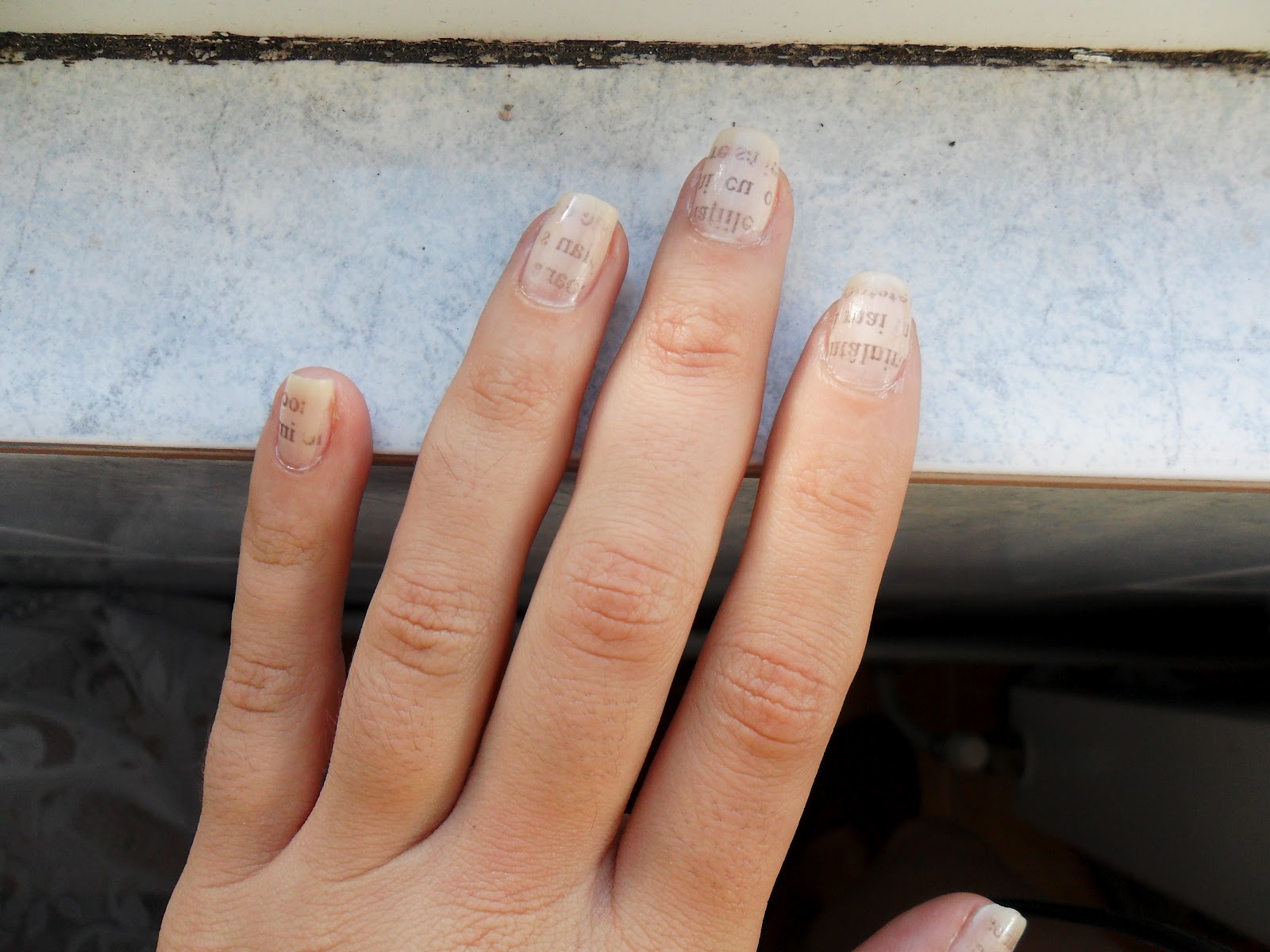 Design,creativity&co: Unghii cu scris:))