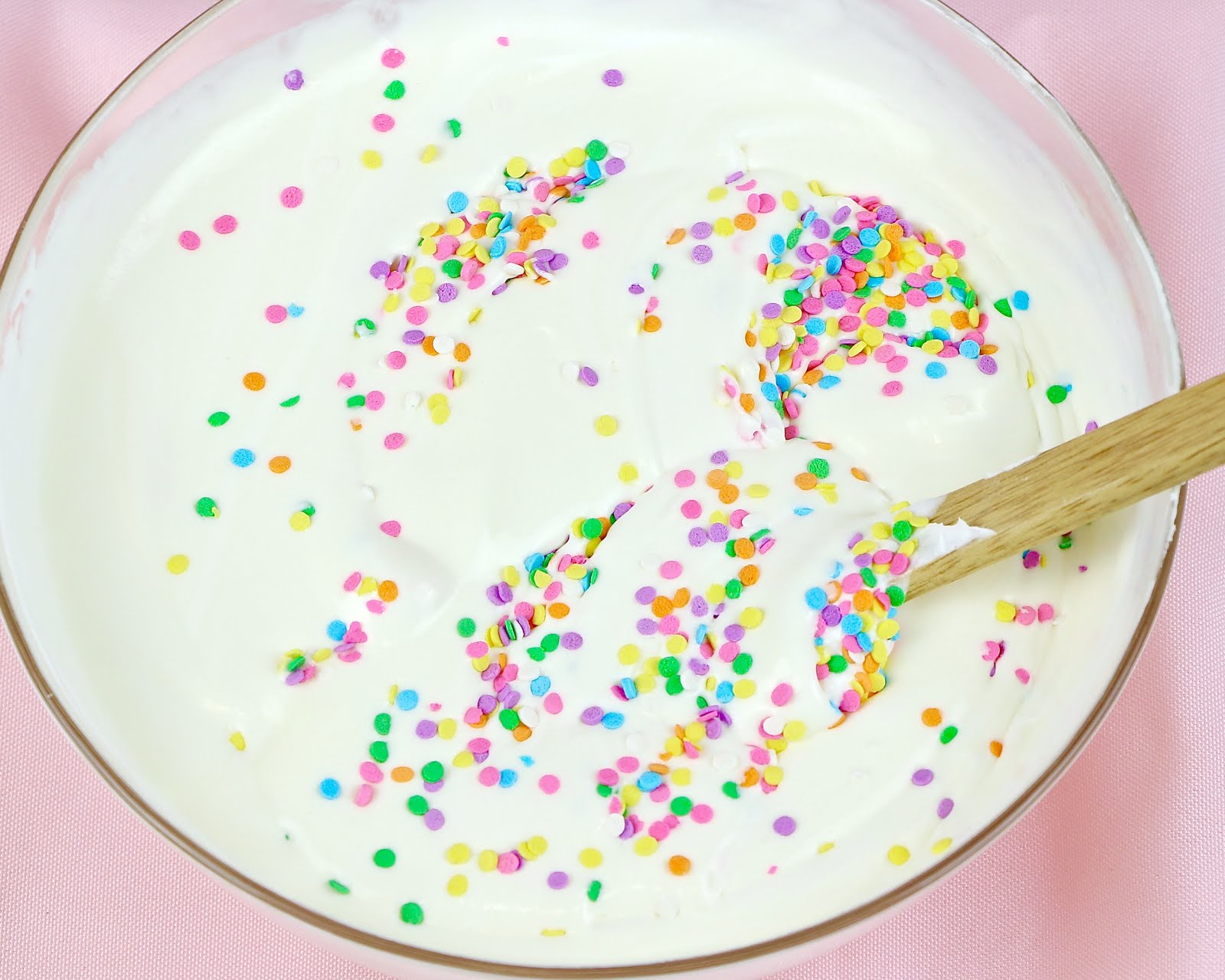 {VIDEO} NoBake Unicorn Pie The Lindsay Ann
