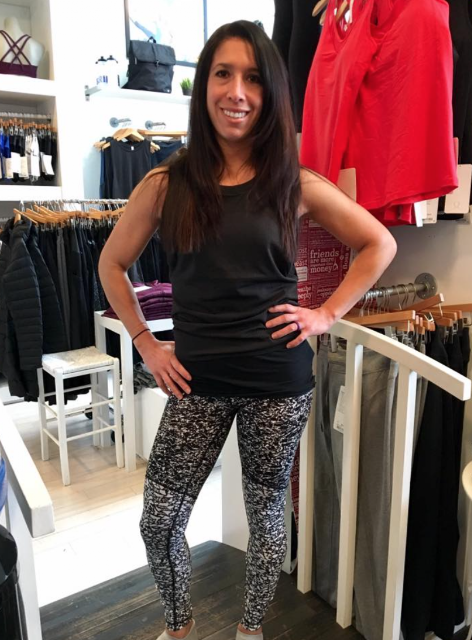 https://api.shopstyle.com/action/apiVisitRetailer?url=http%3A%2F%2Fshop.lululemon.com%2Fp%2Fwomen-pants%2FWunder-Under-Pant-HR-Blocked%2F_%2Fprod8351632%3Frcnt%3D26%26N%3D1z13ziiZ7z5%26cnt%3D100%26color%3DLW5AFOS_028071&site=www.shopstyle.ca&pid=uid6784-25288972-7