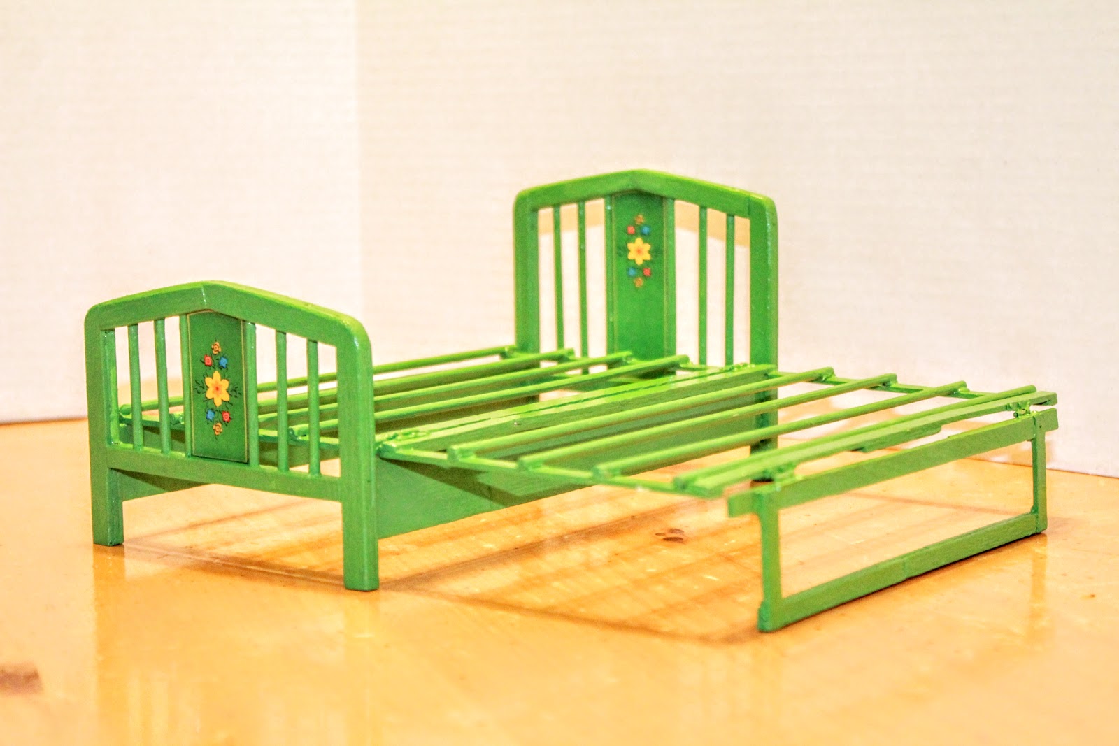 DIY Mini Kit Kittredge's Bed