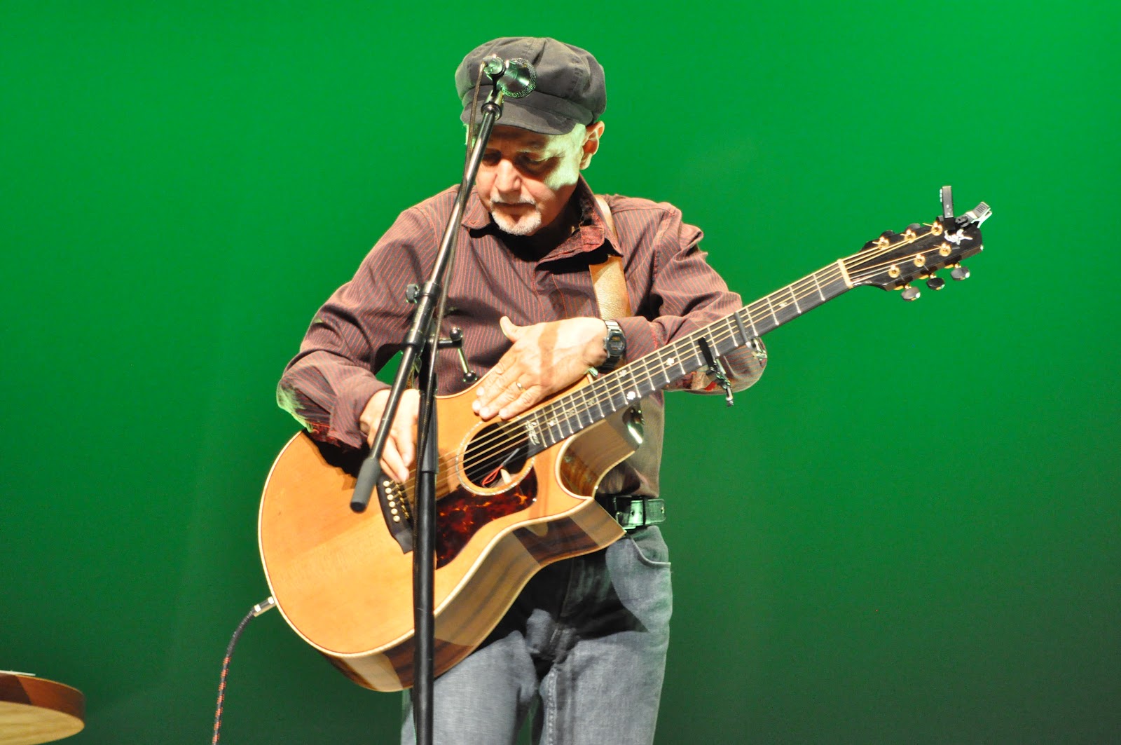 Simply Larry: Phil Keaggy - May 26, 2012