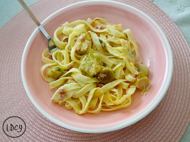 Tagliatelle Con Coles De Bruselas Y Jamón/tagliatelle With Brussels Sprouts And Ham
