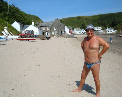 maturemen blog - nude mature man - naked man on beach