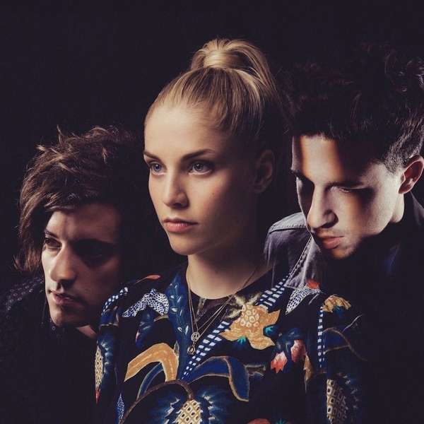 London Grammar music video Non Believer, The-Indies and The-Indies-Network