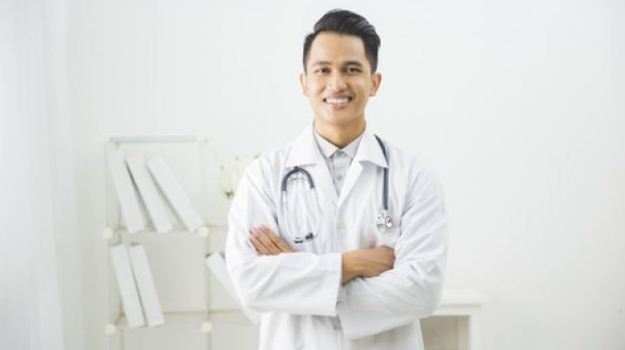 karangan bahasa arab tentang cita cita menjadi dokter