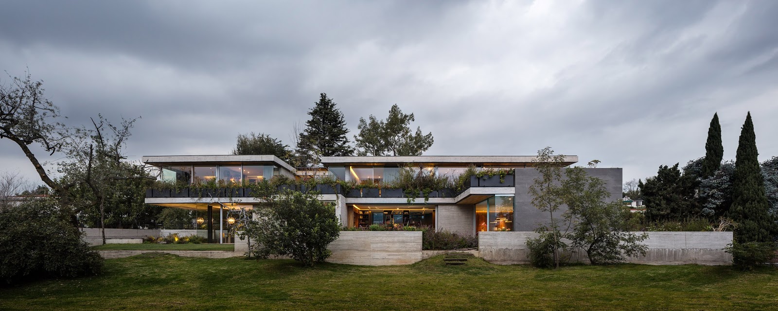 Contemporary Home with Garden Design Most Beautiful Houses in the World