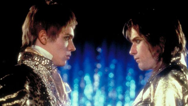 Velvet Goldmine, 3