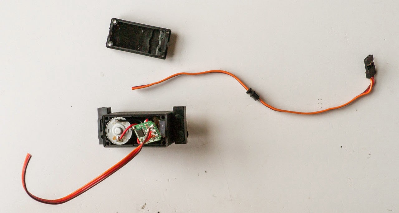 LANE Boys RC Shorten your servo wires