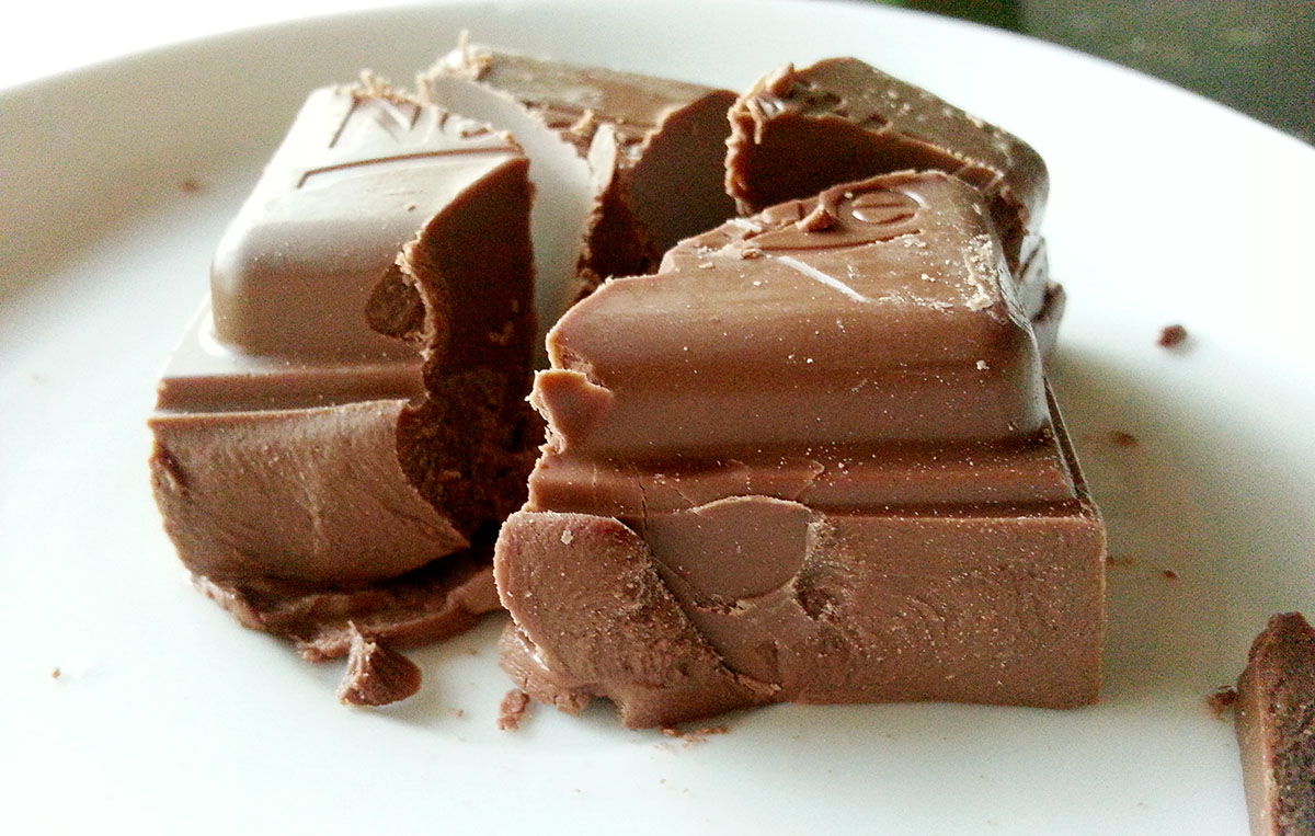 Ainda Doce: Improvisando: Calda de Chocolate Diet que Endurece no Sorvete