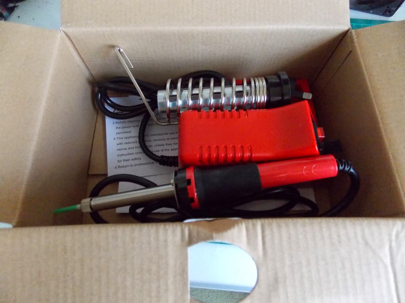 Cheap soldering station Worth it or waste Weller WLC100 KNOCKOFF