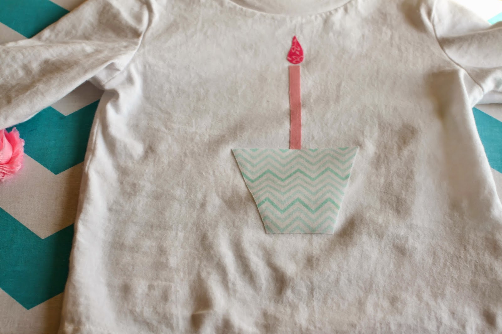 Modern Day Homemaker How to Appliqué a Tshirt