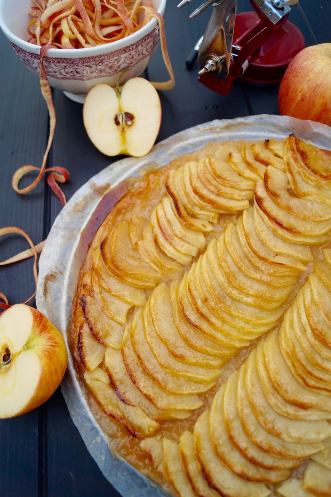 Tarte fine aux pommes et beurre salé