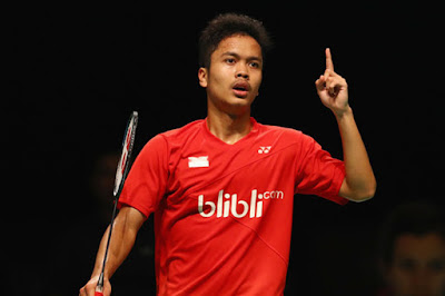 Biografi Anthony Sinisuka Ginting     Biografi Anthony Sinisuka Ginting        Biodata   Nama Lahir : Anthony Sinisuka Ginting  Nama Panggilan : Ginting  Tempat Tanggal Lahir : Cimahi (Jawa Barat),20 oktober 1996  Pegangan Tangan : Kanan  Tinggi : 1.71 Meter  Ranking dunia : 32  Ranking tertinggi : 32 (20/03/2015)  Asal Klub : SGS PLN Bandung  Biografi   Nama Anthony Ginting Sinisuka mencuri perhatian publik pecinta bulutangkis Indonesia khususnya dalam pagelaran BCA Indonesia Open Super Series Premier (BIOSSP) 2015. Harus merangkak dari babak pertama kualifikasi, Anthony Ginting menekuk pemain senior PB Djarum, Andre Kurniawan Tedjono di dalam dua gim 21-15, 21-16. Anthony Ginting memastikan satu tiket ke babak utama setelah melibas mantan pemain pelatnas peraih perunggu Olimpiade 2004 Sony Dwi Kuncoro dalam dua gim 21-9, 21-6.  Anthony Ginting Sinisuka lahir di Cimahi, Jawa Barat , 18 tahun lalu ini adalah sosok pebulutangkis harapan masa depan Indonesia. Anthony Ginting Sinisuka yang berasal dari klub SGS PLN Bandung ini sudah menunjukkan bakatnya di bidang olahraga tepok bulu ini sejak duduk dibangku sekolah dasar(SD). Dia berhasil menjadi juara pertama kategori tunggal putra SD di turnamen MILO School Competition 2008. Di tahun yang sama dia juga berhasil meraih gelar kedua di kategori ganda putra SMP.  Tahun 2012, ketika duduk di kelas 3 SMP