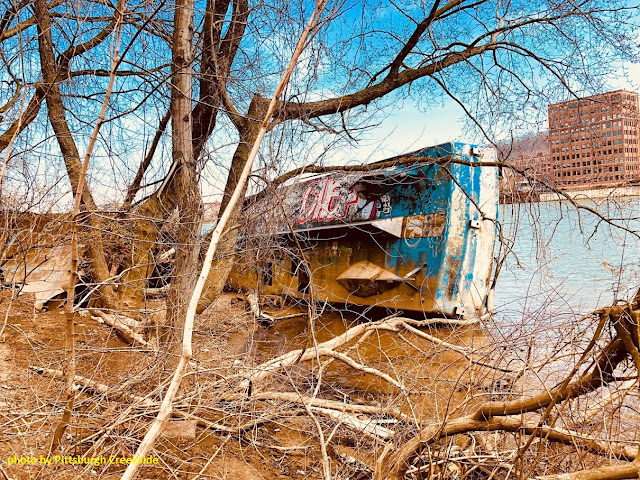 Pittsburgh Shipwreck