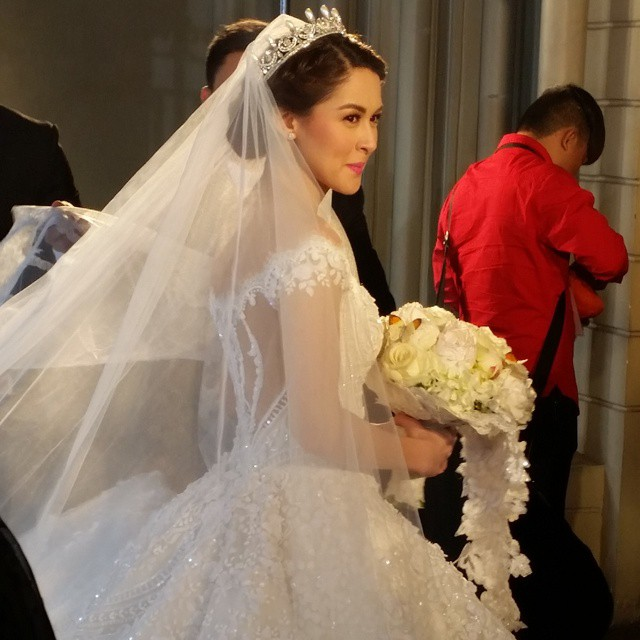 marian rivera wedding gown and veil