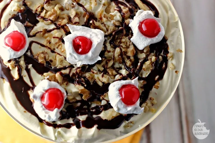 Skinny Banana Split Trifle | Renee's Kitchen Adventures: An easy, no bake figure friendly dessert option 