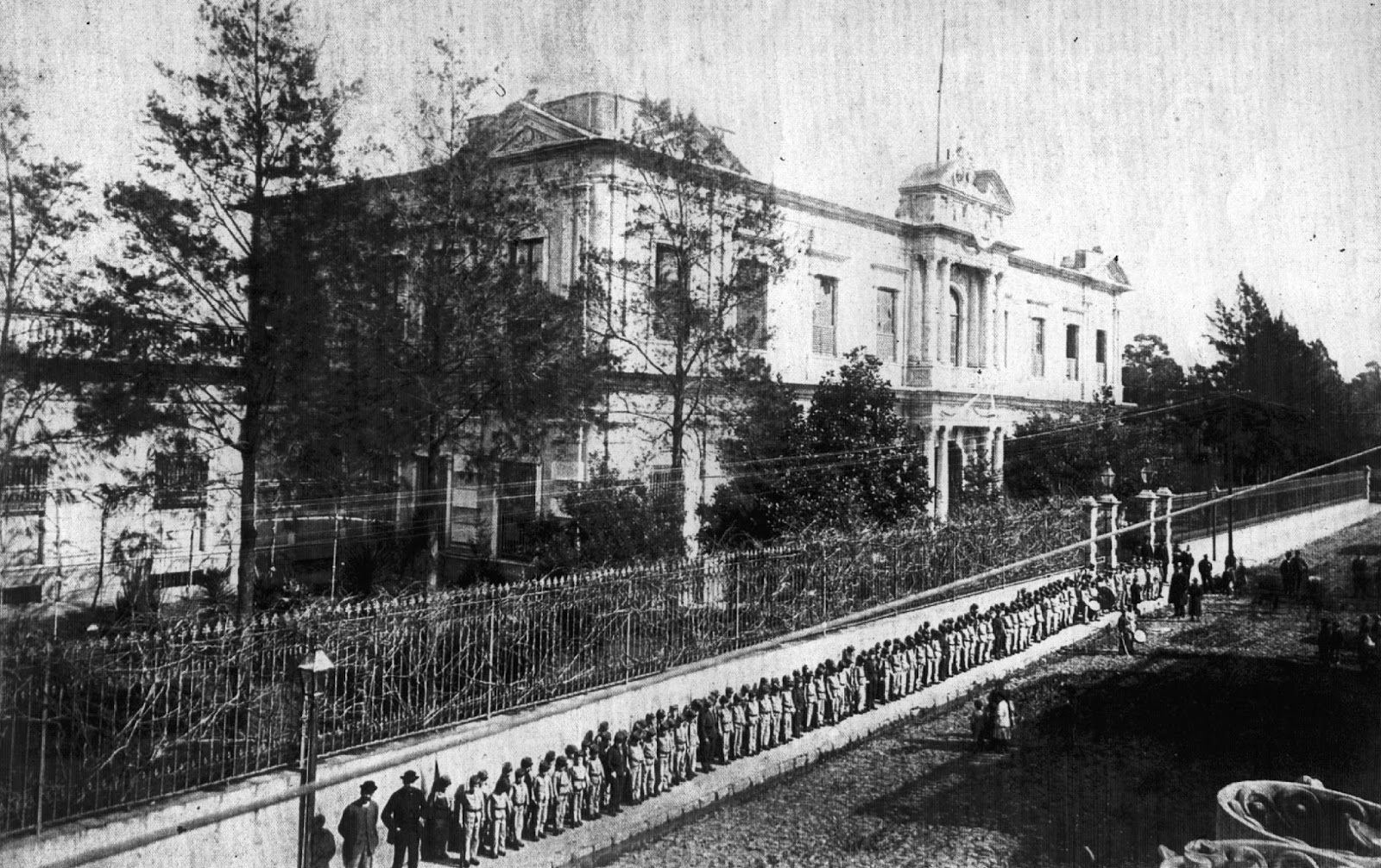 Periódico Primera Página EL ASILO DE HUERFANOS DE BALVANERA