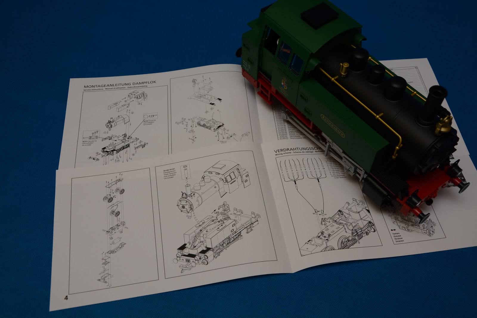 My Miniature Worlds: Piko G-Scale BR80: DCC decoder and smoke generator ...