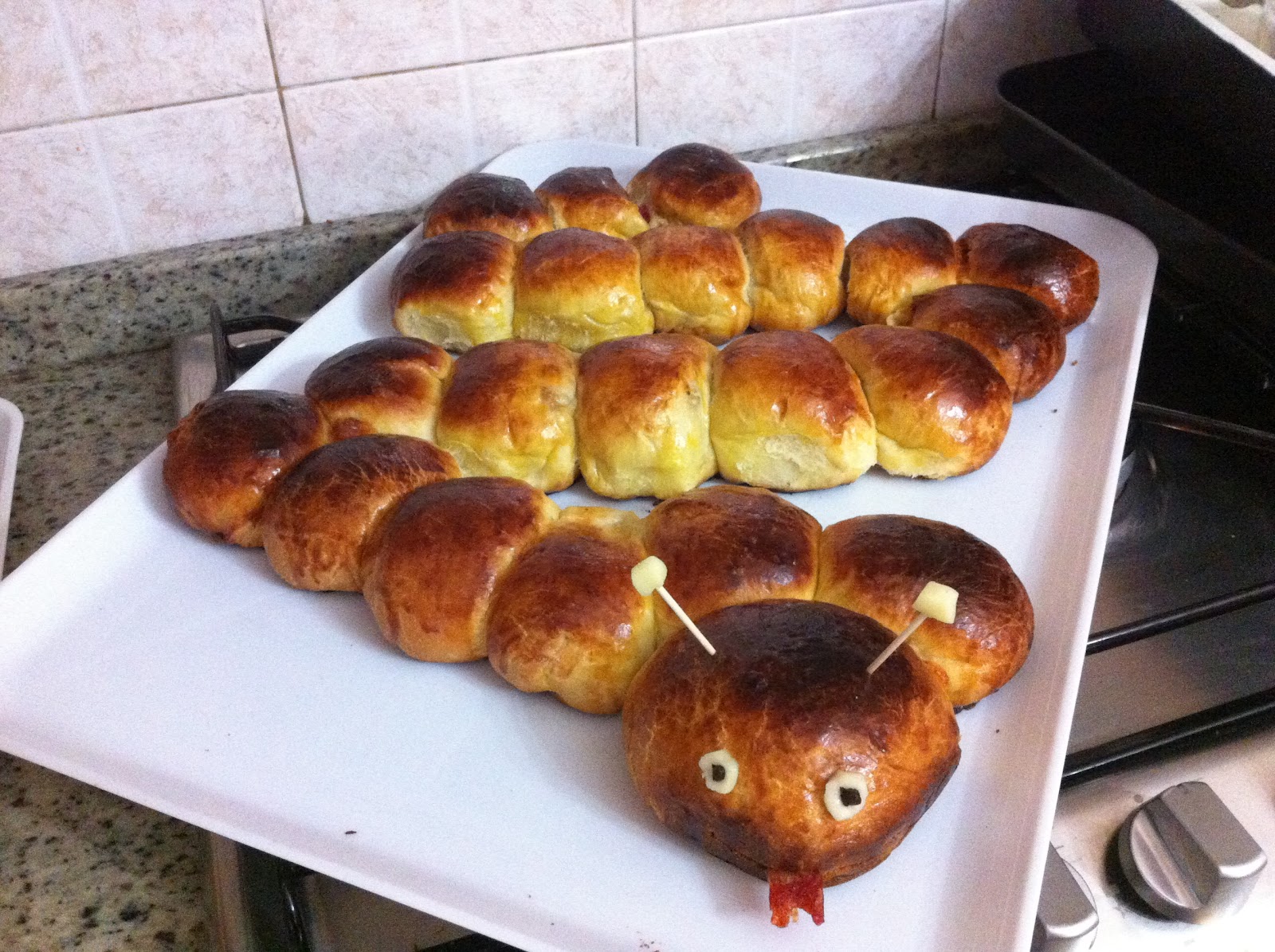 Le mani fatate S pan brioche a forma di serpente