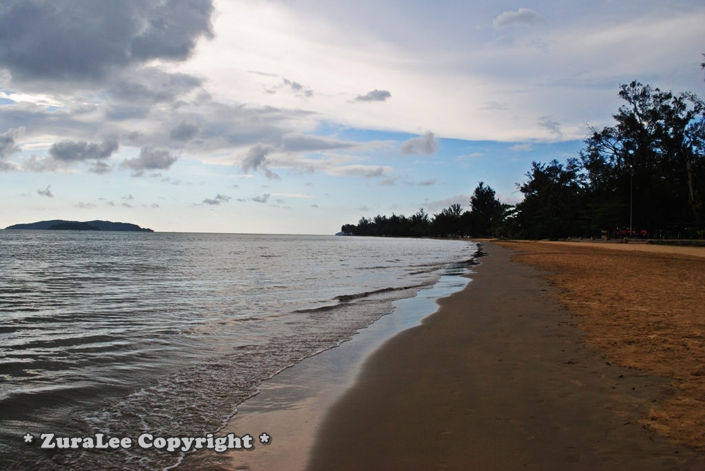 Cerita Saya: Sabah - Pantai Tanjung Aru