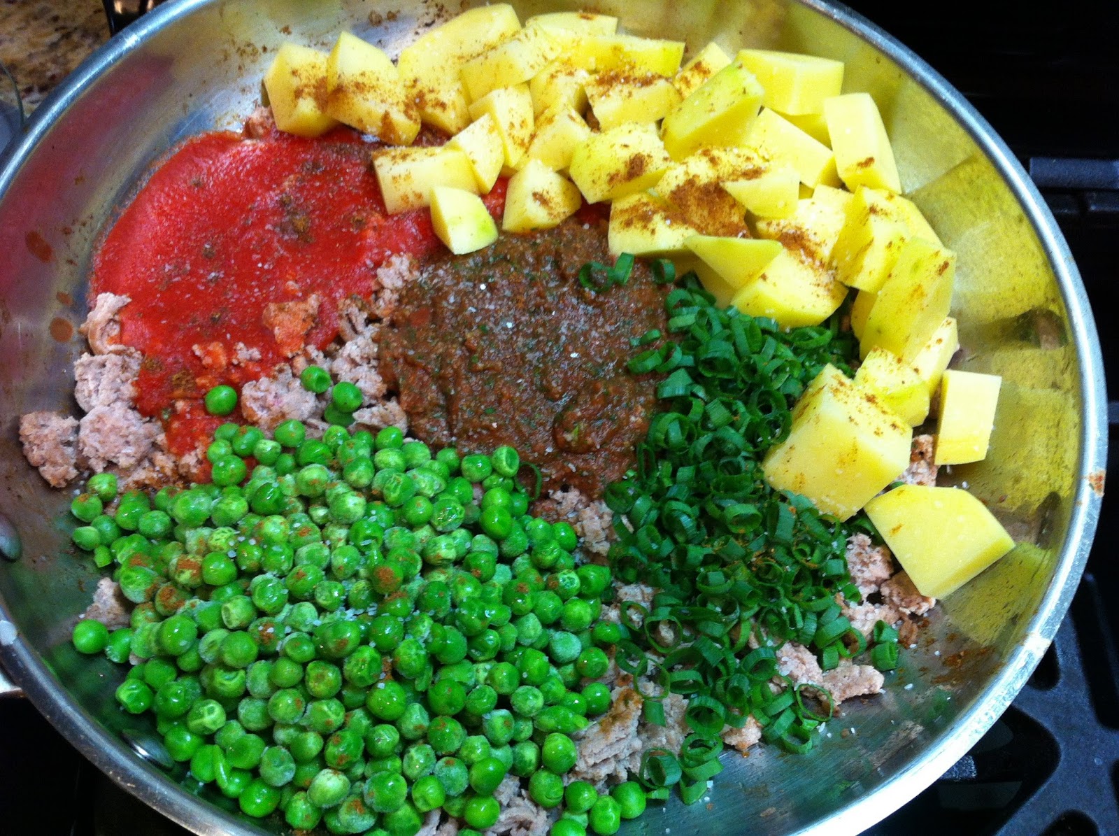 Cooking with SAHD Indian Spiced Ground Turkey with Potatoes and Peas